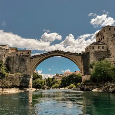 Balkan turu, Mostar Köprüsü ve Neretva Nehri manzarası